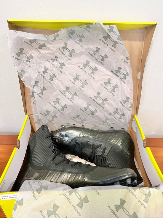 NIB Under Armour Mens Black Highlight MC Football Cleats Size 14 MSRP $130 main image 4